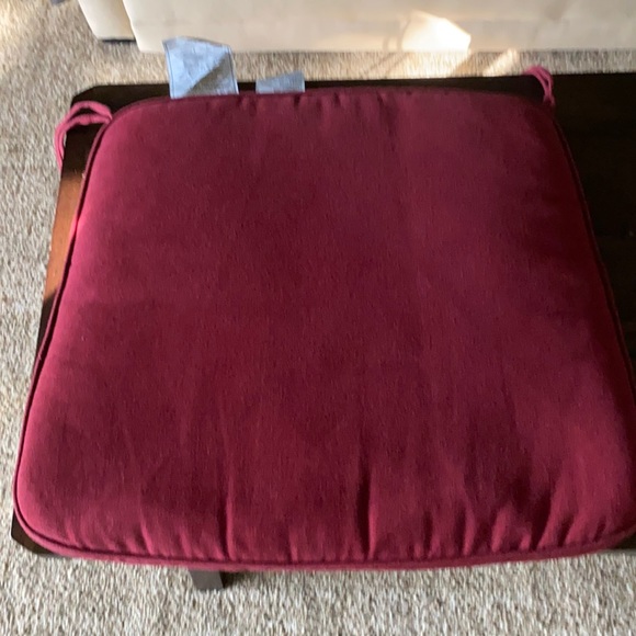 Set of 4 Pottery Barn Chair cushions - Picture 1 of 1